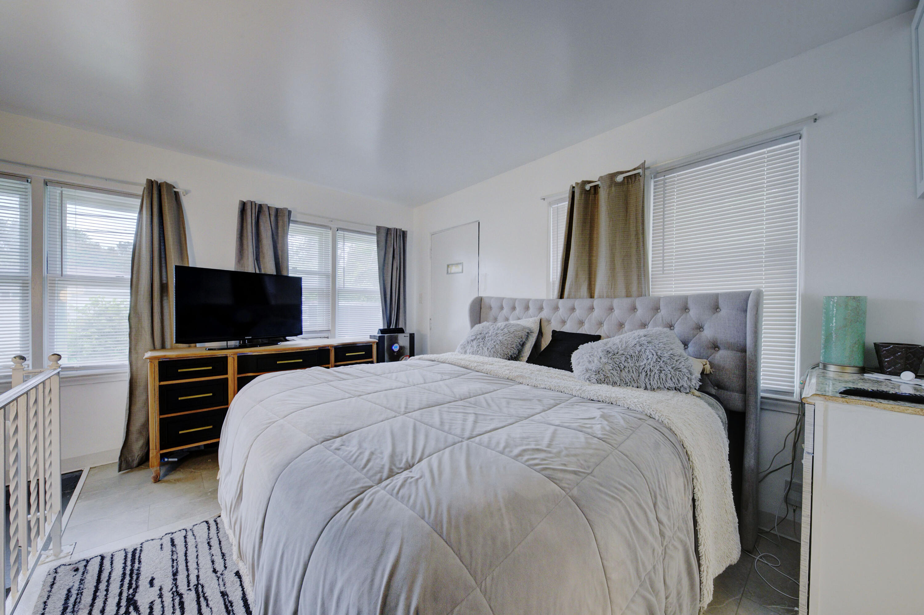 15017 Inkster Road Livonia, MI 48154 - Photo 25 of 35 IMG_3585_6_7