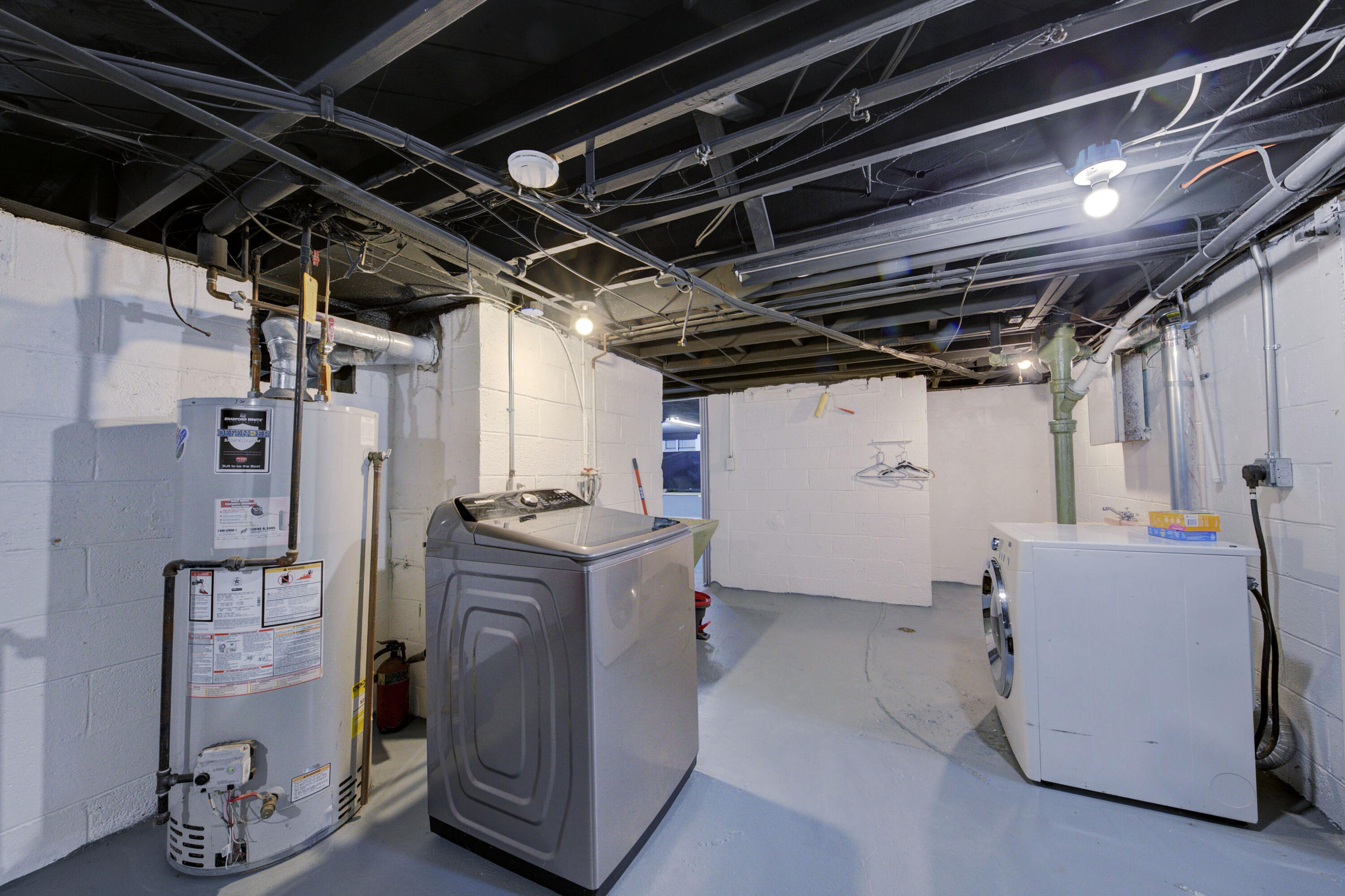 15017 Inkster Road Livonia, MI 48154 - Photo 33 of 35 IMG_3609_10_11