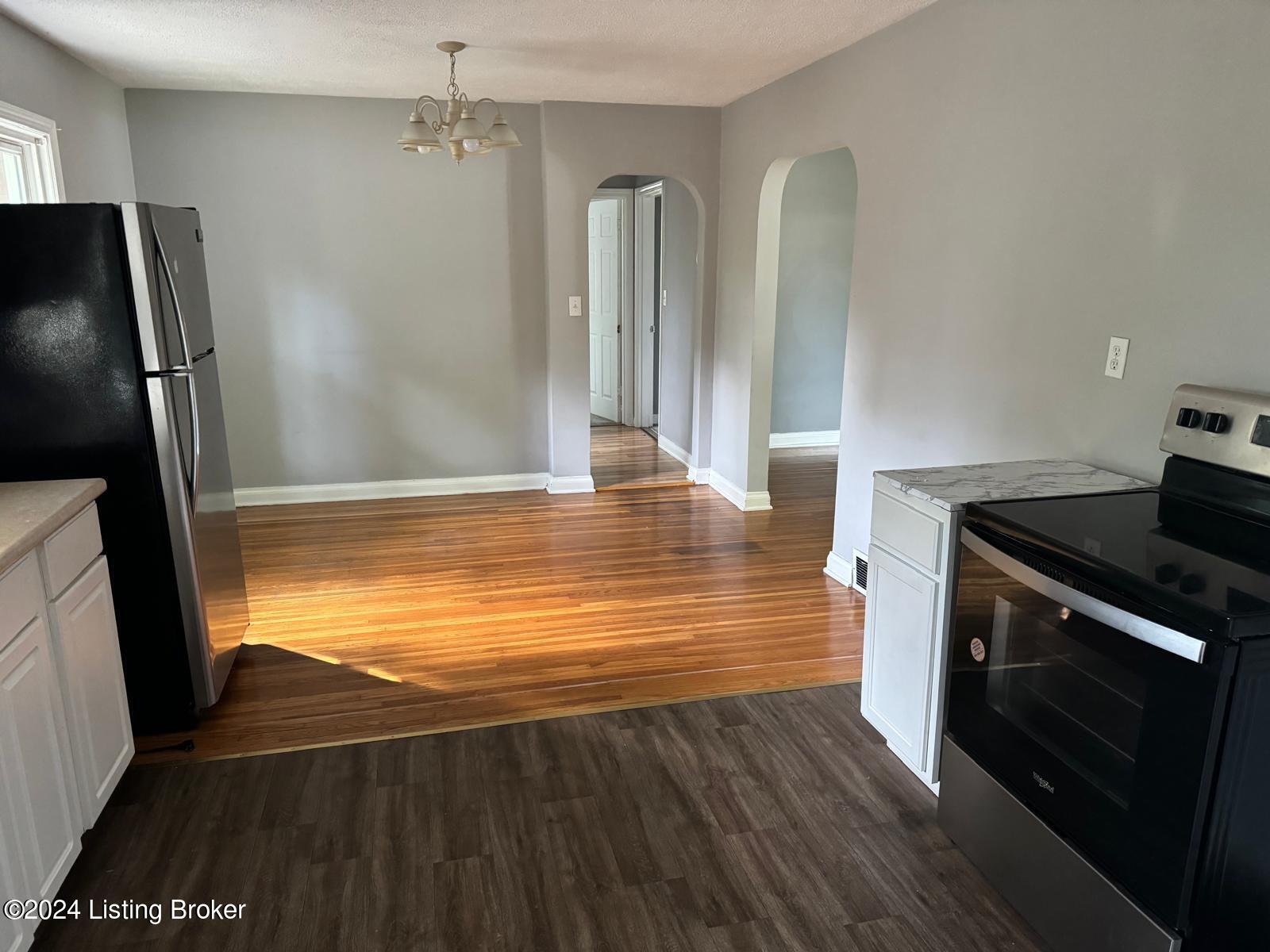 5332 Julia Road Louisville, KY 40258 - Photo 8 of 14 6751d10c-5f8f-4ab5-b08c-8078b2893e92 (1)