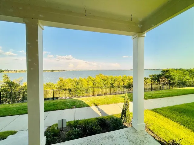 $3,500 | 2204 Fairwater Mews, Rowlett, TX 75088