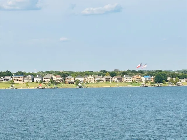 $3,500 | 2204 Fairwater Mews, Rowlett, TX 75088