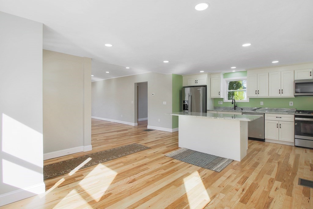 46 Ruggles Street Westborough, MA 01581 - Photo 13 of 42 Gallery Image 13