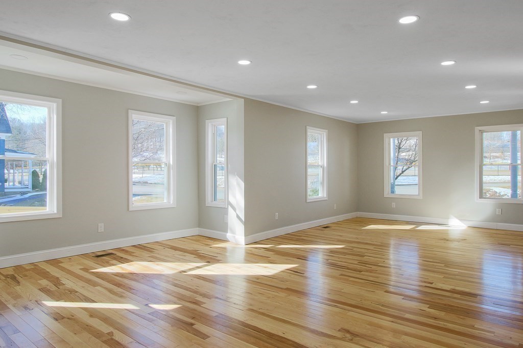 46 Ruggles Street Westborough, MA 01581 - Photo 15 of 42 Gallery Image 15