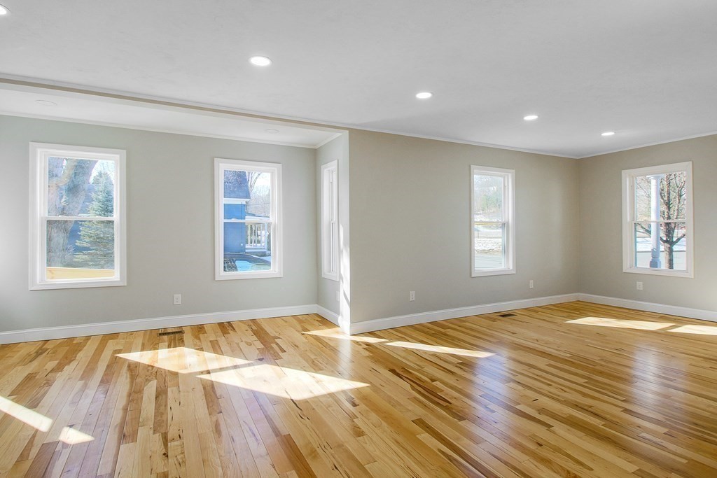 46 Ruggles Street Westborough, MA 01581 - Photo 18 of 42 Gallery Image 18