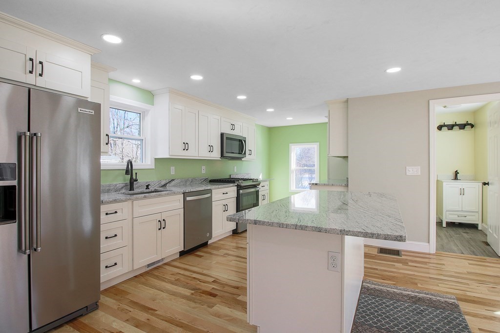 46 Ruggles Street Westborough, MA 01581 - Photo 2 of 42 Gallery Image 2