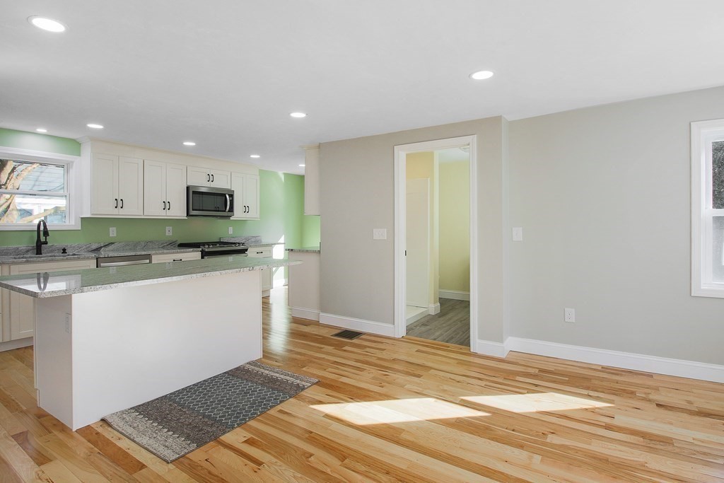 46 Ruggles Street Westborough, MA 01581 - Photo 3 of 42 Gallery Image 3