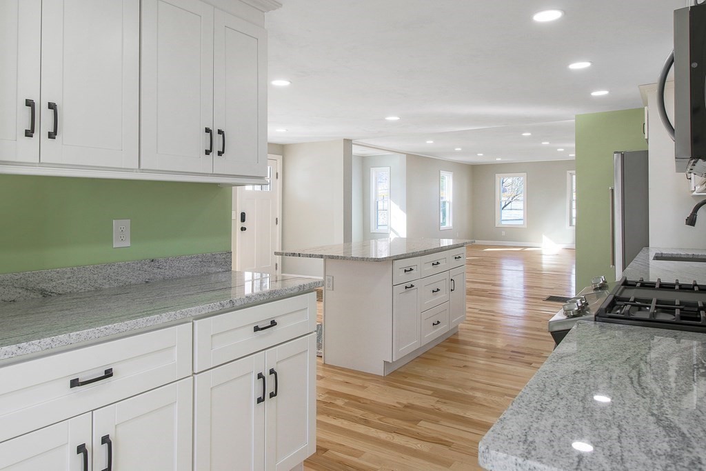 46 Ruggles Street Westborough, MA 01581 - Photo 5 of 42 Gallery Image 5