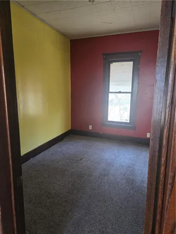 $90,000 | 607 West 4th Avenue, Garnett, KS 66032