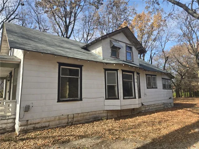 $90,000 | 607 West 4th Avenue, Garnett, KS 66032