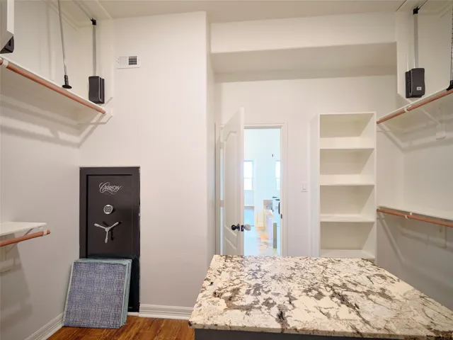 $649,900 | 11718 Casadores Lane, Needville, TX 77461