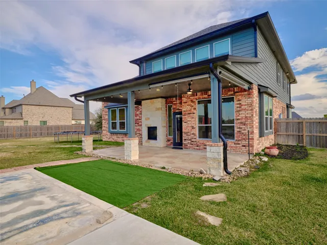 $649,900 | 11718 Casadores Lane, Needville, TX 77461