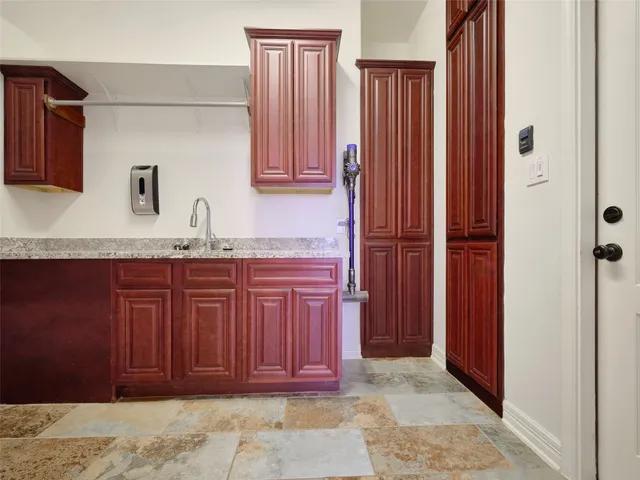 $649,900 | 11718 Casadores Lane, Needville, TX 77461