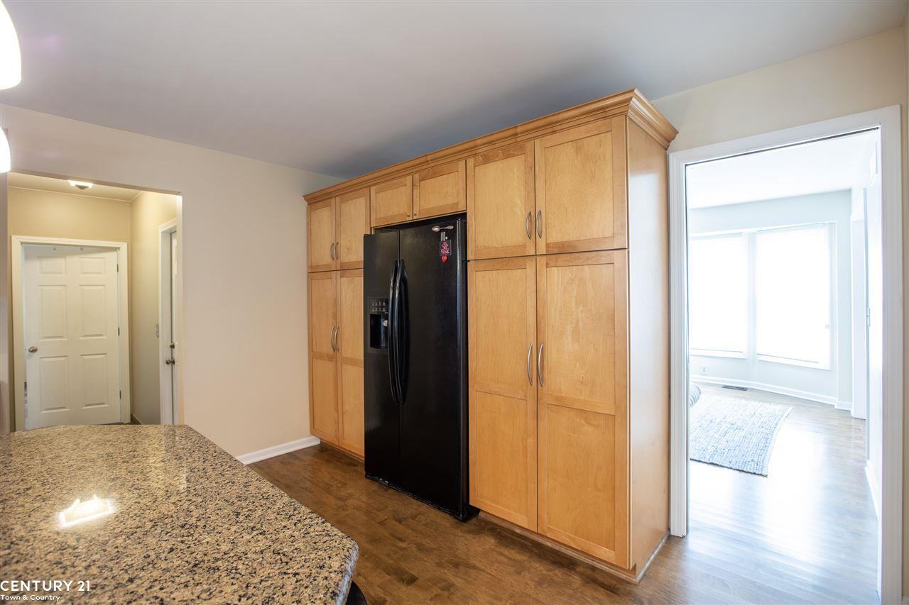 1325 Royal Crescent Street Rochester Hills, MI 48306 - Photo 13 of 40