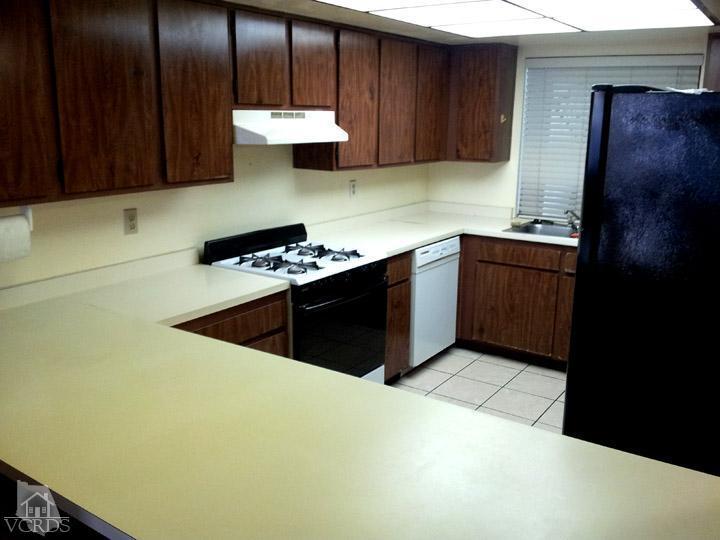 5252 Longfellow Way Oxnard, CA 93033 - Photo 2 of 6 Additional Photo