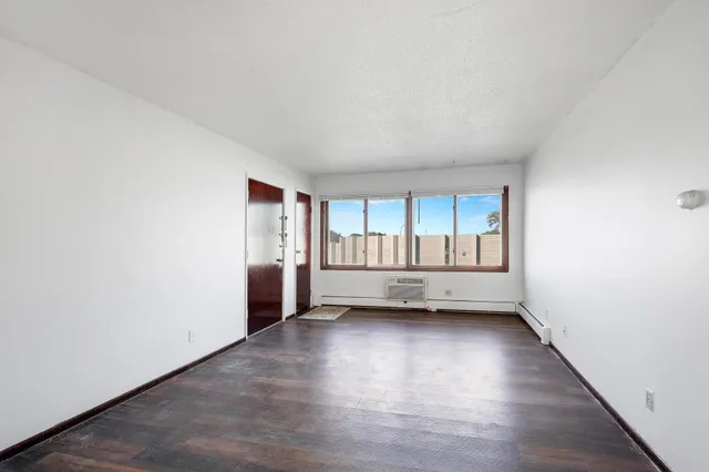 $600,000 | 2072 Mississippi Street, Maplewood, MN 55117