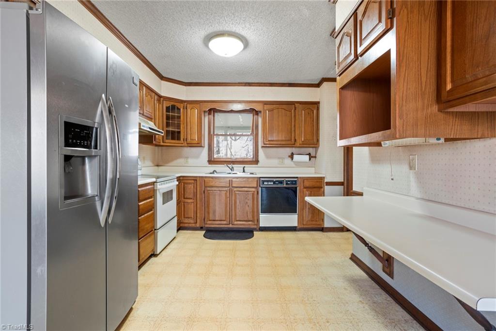 3900 Grubbs Road Walkertown, NC 27051 - Photo 12 of 33 Gallery Image 12