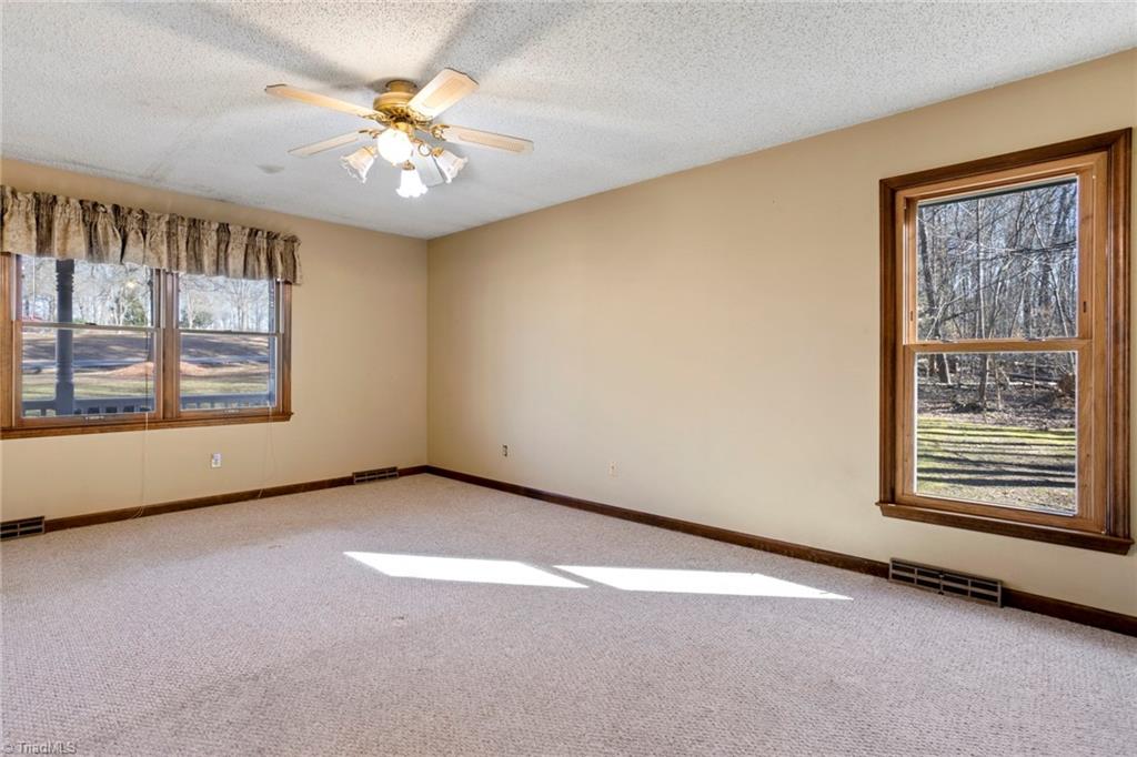 3900 Grubbs Road Walkertown, NC 27051 - Photo 16 of 33 Gallery Image 16