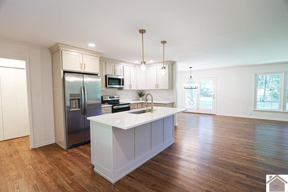 153 Kennedy Road Paducah, KY 42001 - Photo 13 of 33 Kitchen