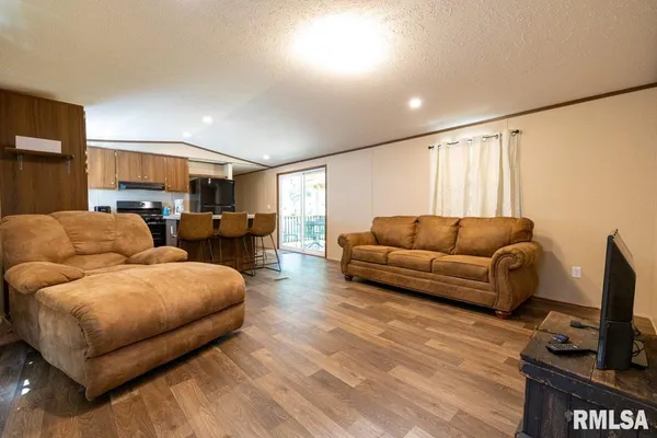 $175,000 | 6445 State Rte 146 East, Vienna, IL 62995