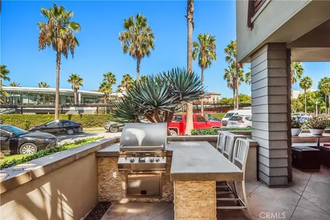 $2,890,000 | 12837 North Seaglass Circle, Los Angeles, CA 90094