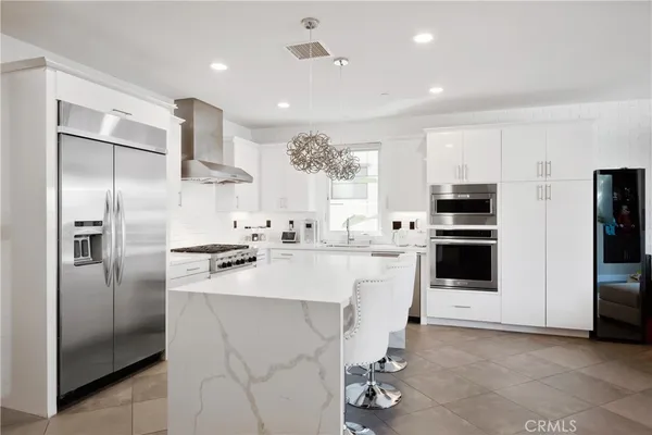 $2,850,000 | 12837 North Seaglass Circle, Los Angeles, CA 90094