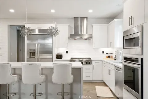 $2,890,000 | 12837 North Seaglass Circle, Los Angeles, CA 90094