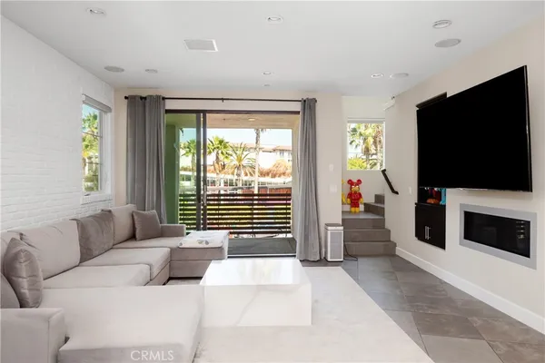 $2,850,000 | 12837 North Seaglass Circle, Los Angeles, CA 90094