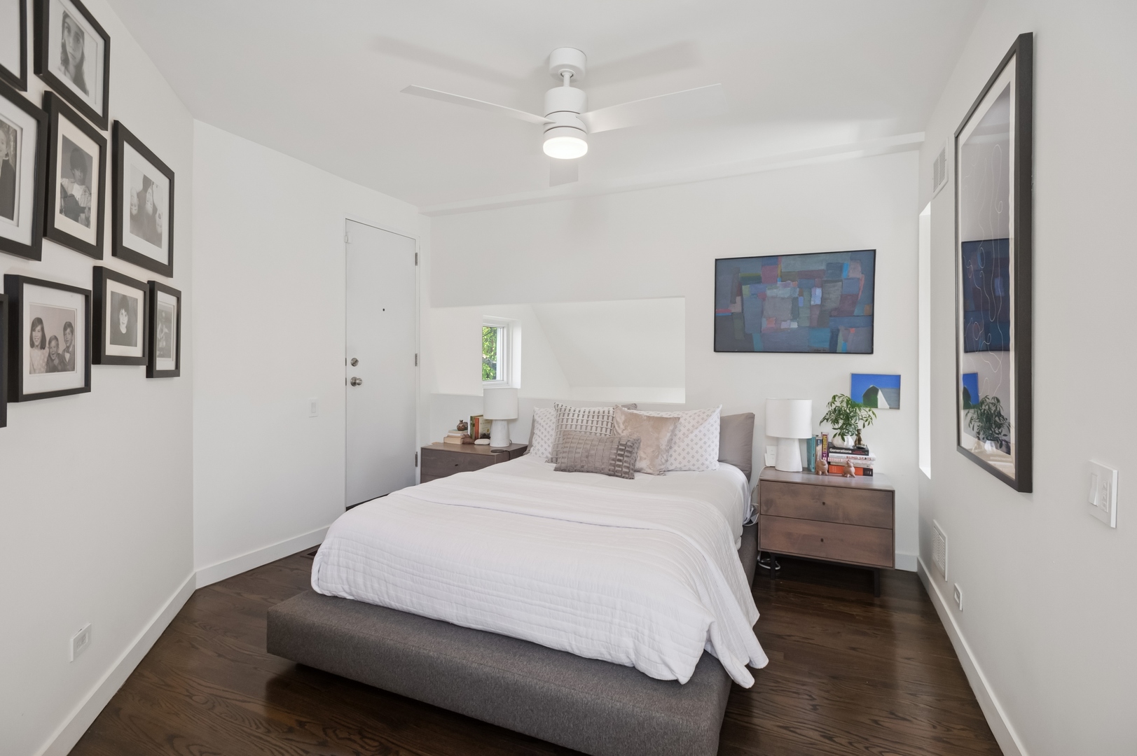 832 West Wolfram Street Chicago, IL 60657 - Photo 32 of 51 a bedroom with a bed and a chandelier