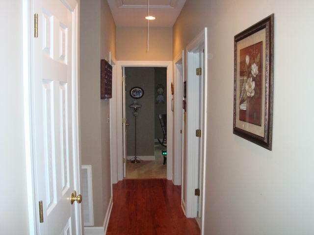 304 West Bailey Road Lewisburg, WV 24901 - Photo 3 of 23 Hallway