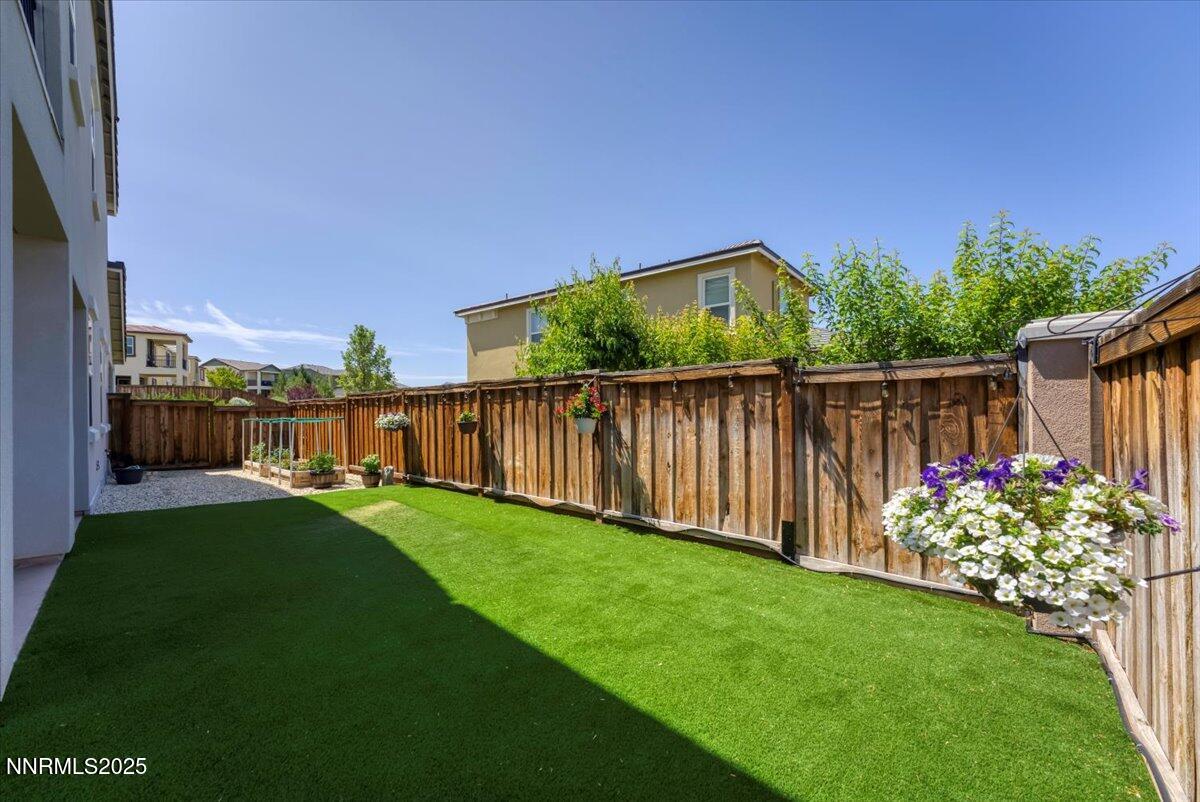 2642 Alessandro Court Sparks, NV 89434 - Photo 32 of 52 31-2642 Alessandro Dr Sparks NV 89434 (3