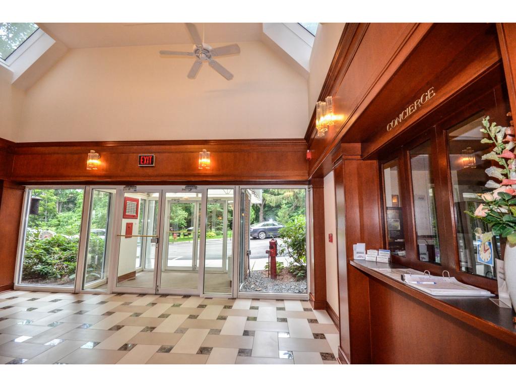 300 North River Road, Unit 107 Manchester, NH 03104 - Photo 30 of 33 Gallery Image 30
