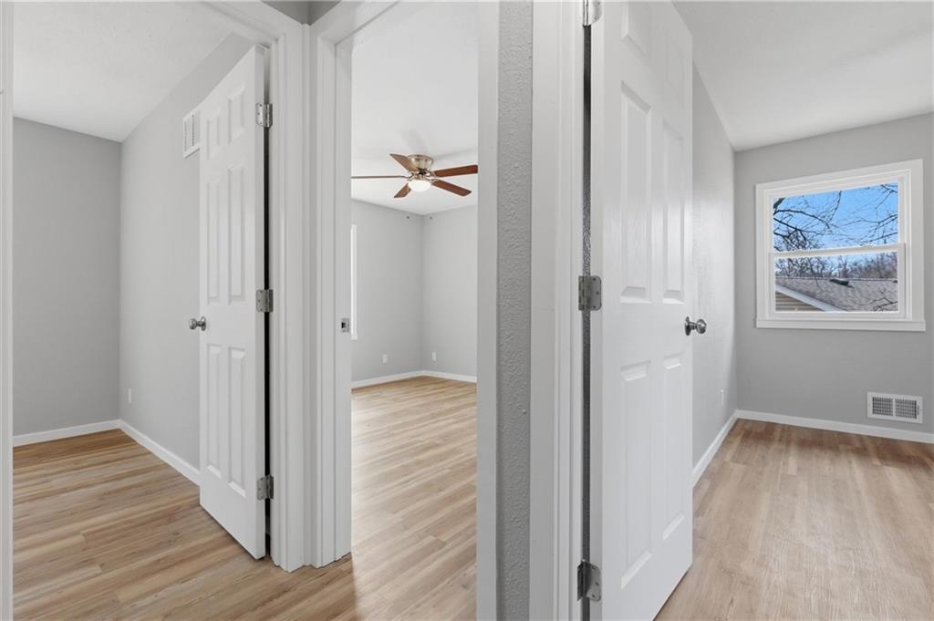 1232 Old Manor Road Liberty, MO 64068 - Photo 13 of 36