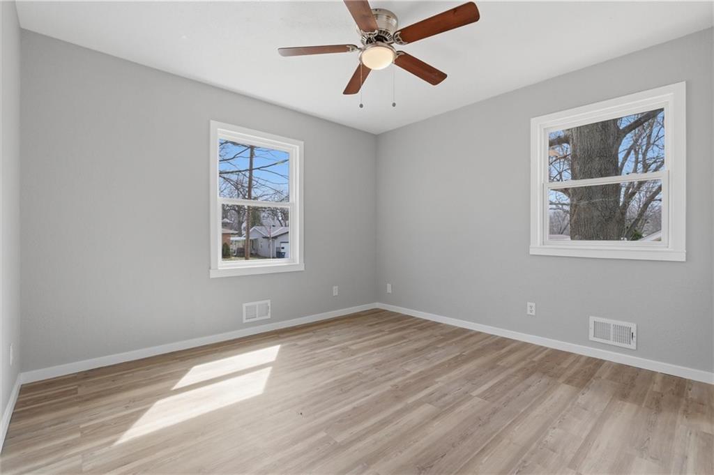 1232 Old Manor Road Liberty, MO 64068 - Photo 17 of 36