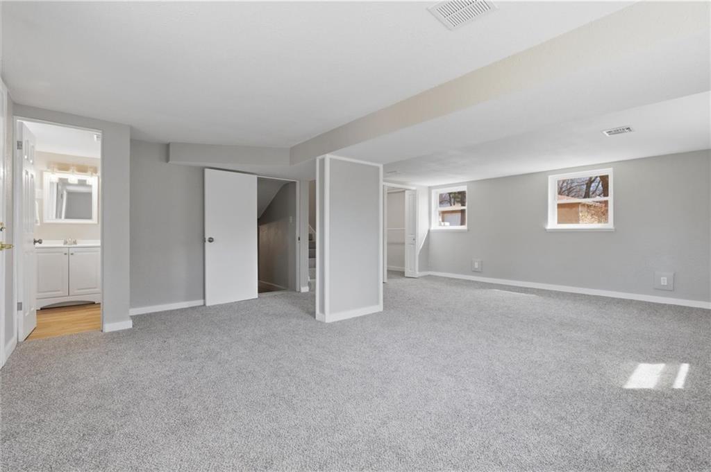 1232 Old Manor Road Liberty, MO 64068 - Photo 23 of 36