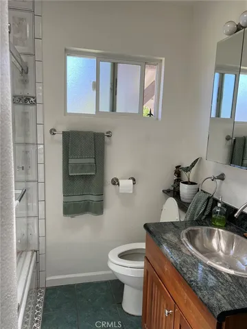 $889,000 | 20323 Kinzie Street, Chatsworth, CA 91311