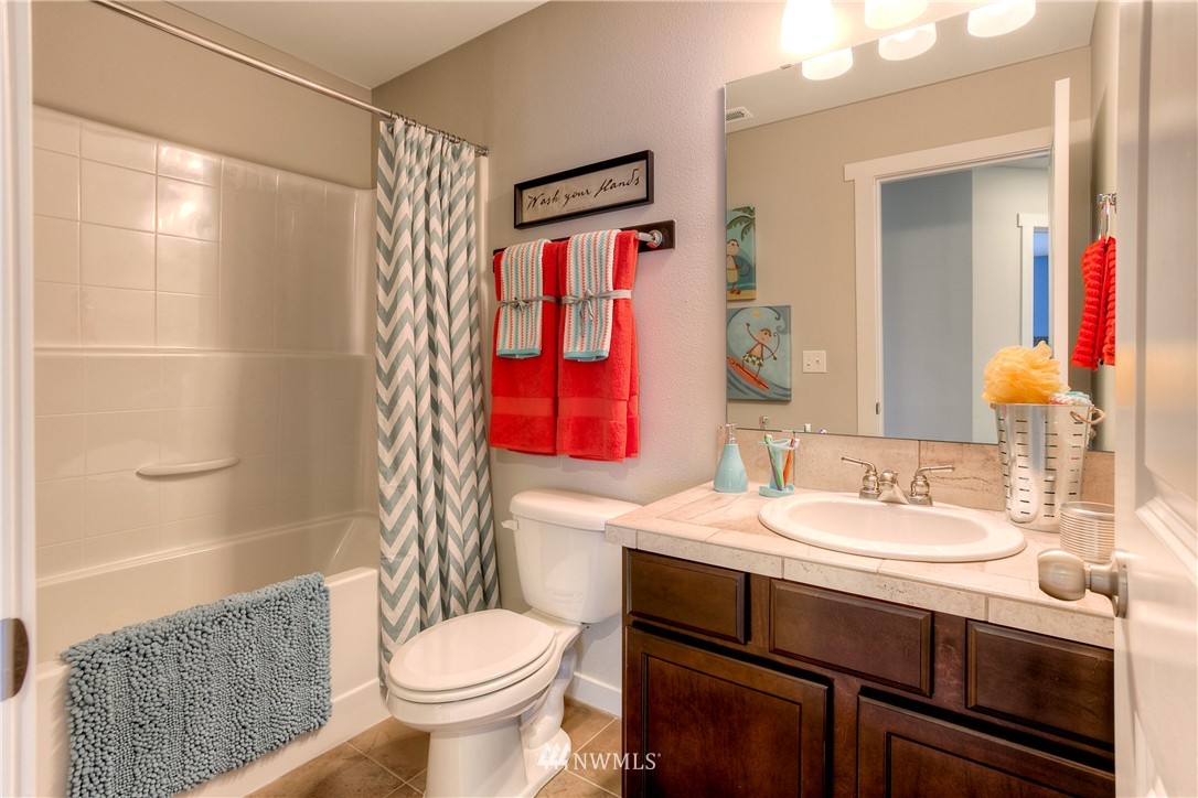 4304 212th Place Southeast Bothell, WA 98021 - Photo 8 of 10