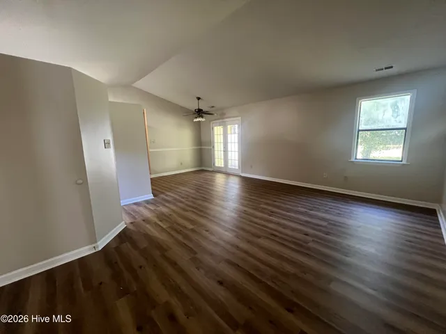 $1,400 | 107 Pine Needle Drive, Hubert, NC 28539