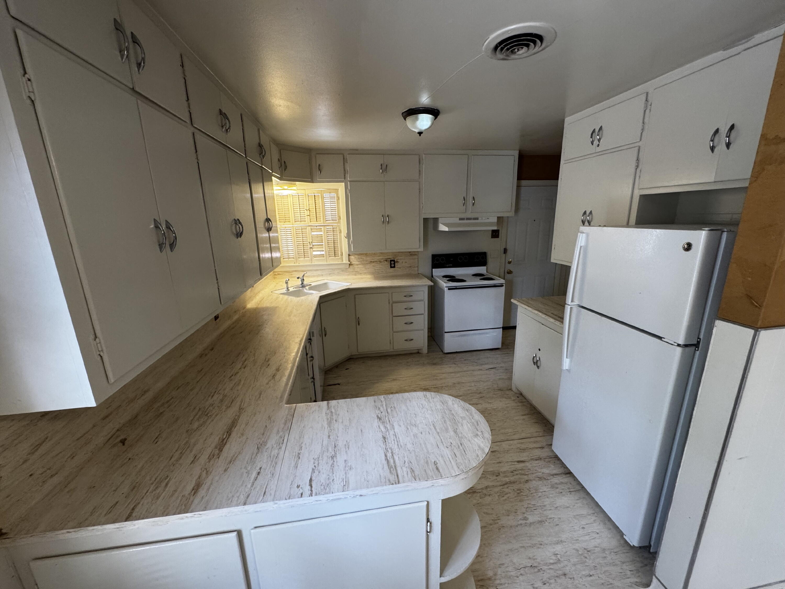 3808 23rd Street Lubbock, TX 79410 - Photo 6 of 12 IMG_7283