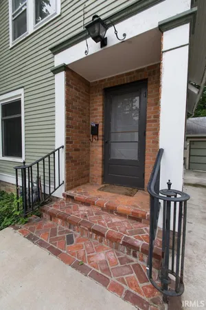 $610,000 | 526 South Woodlawn Avenue, Unit 1 & 2, Bloomington, IN 47401