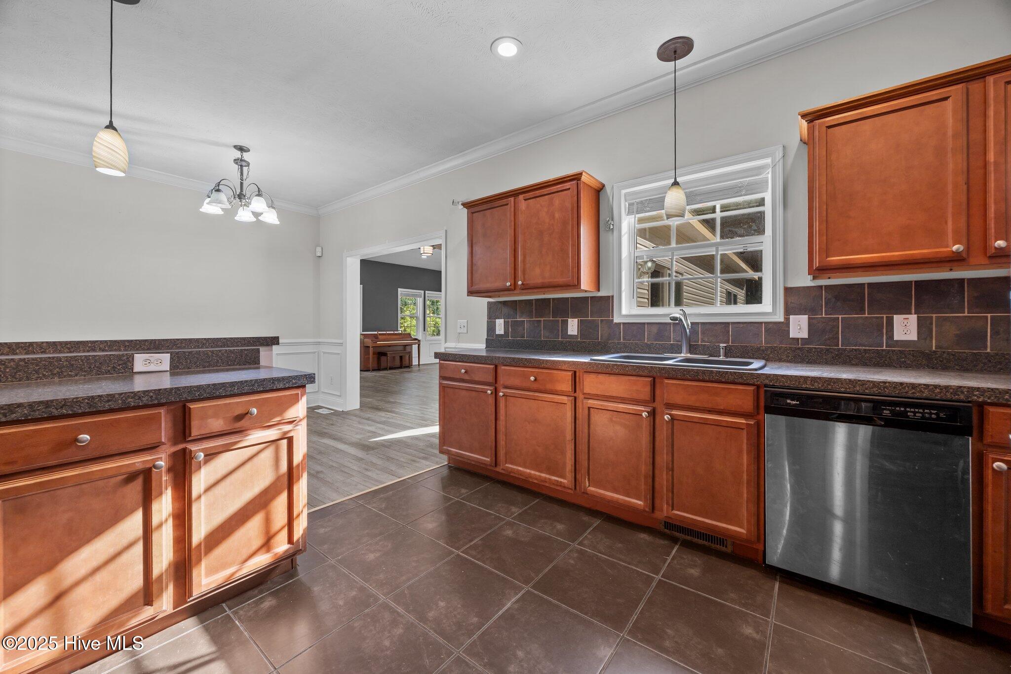 103 Meadowview Road Jacksonville, NC 28540 - Photo 16 of 50 Kitchen