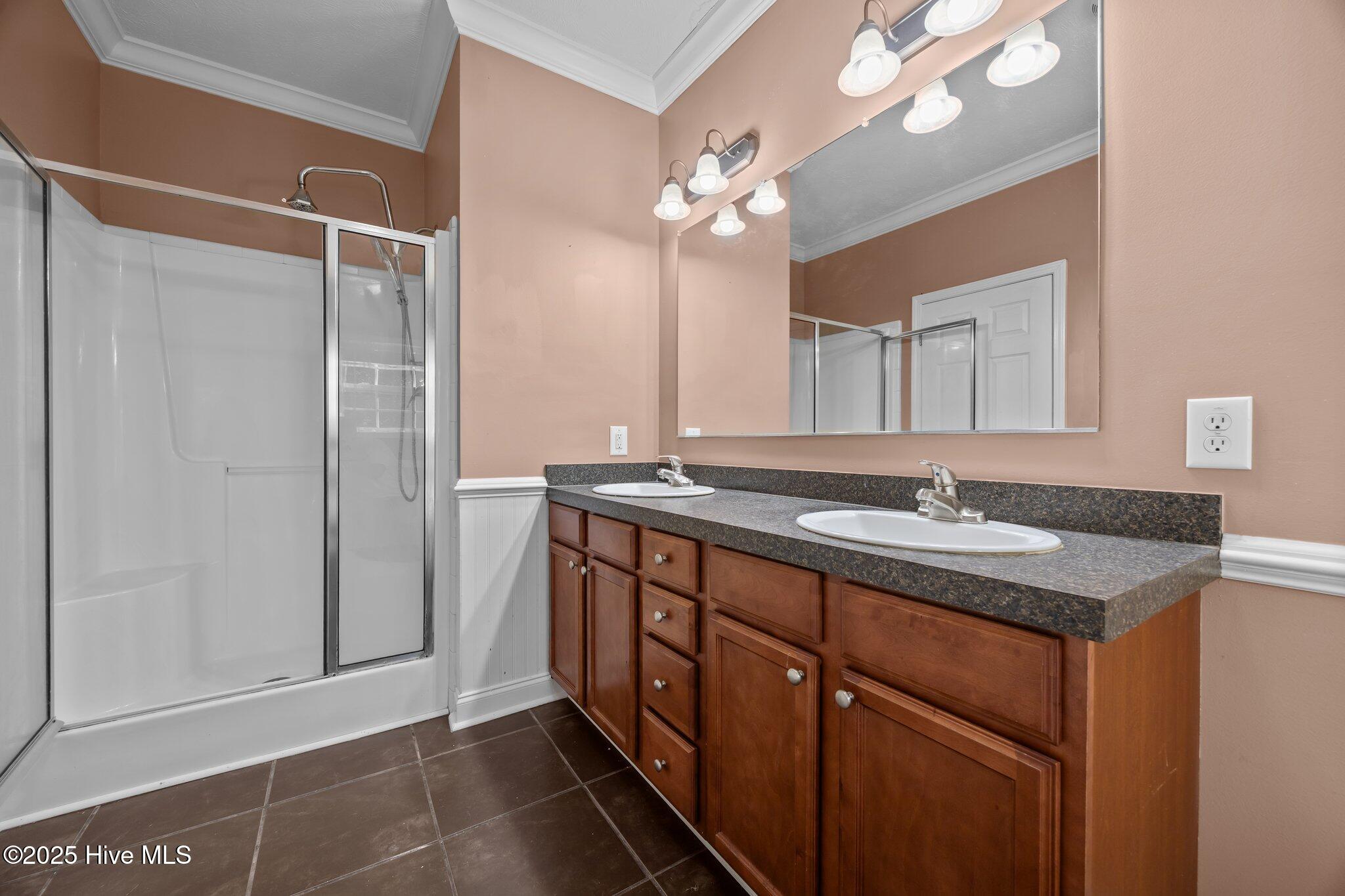 103 Meadowview Road Jacksonville, NC 28540 - Photo 27 of 50 Bathroom Suite #2