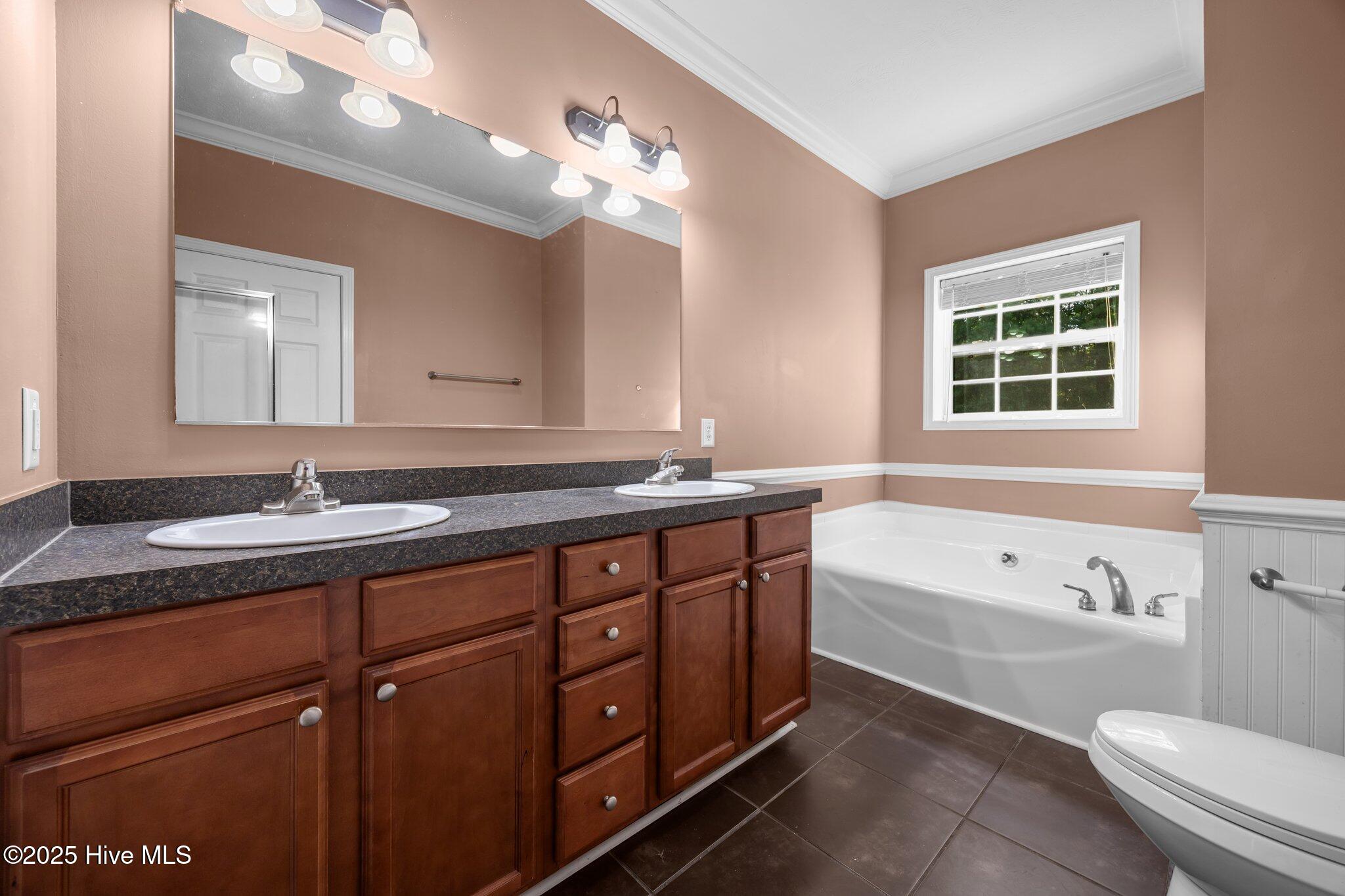 103 Meadowview Road Jacksonville, NC 28540 - Photo 28 of 50 Bathroom Suite #2