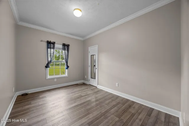 $2,500 | 103 Meadowview Road, Jacksonville, NC 28540