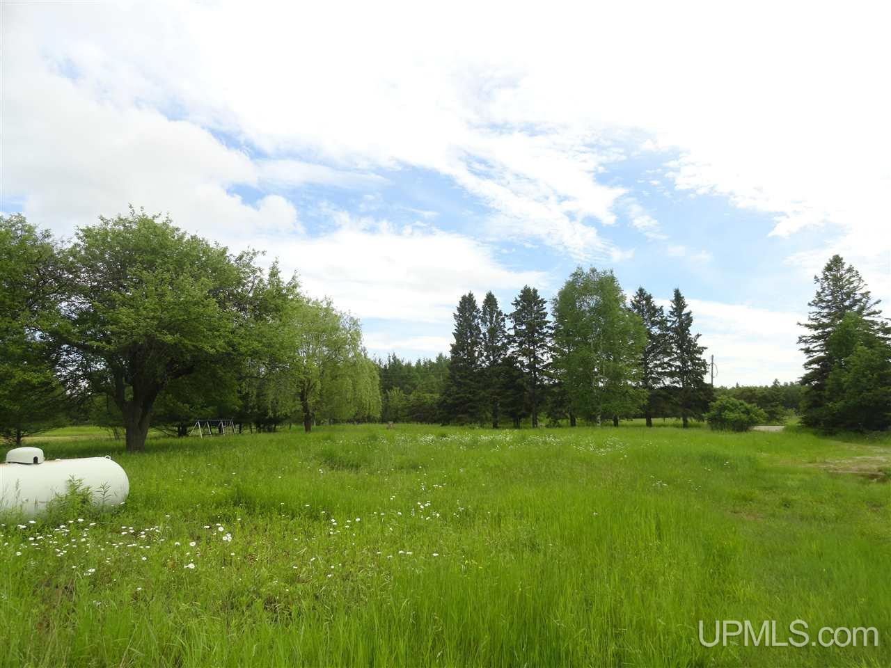 416 (23rd Road Gladstone, MI 49837 - Photo 34 of 36