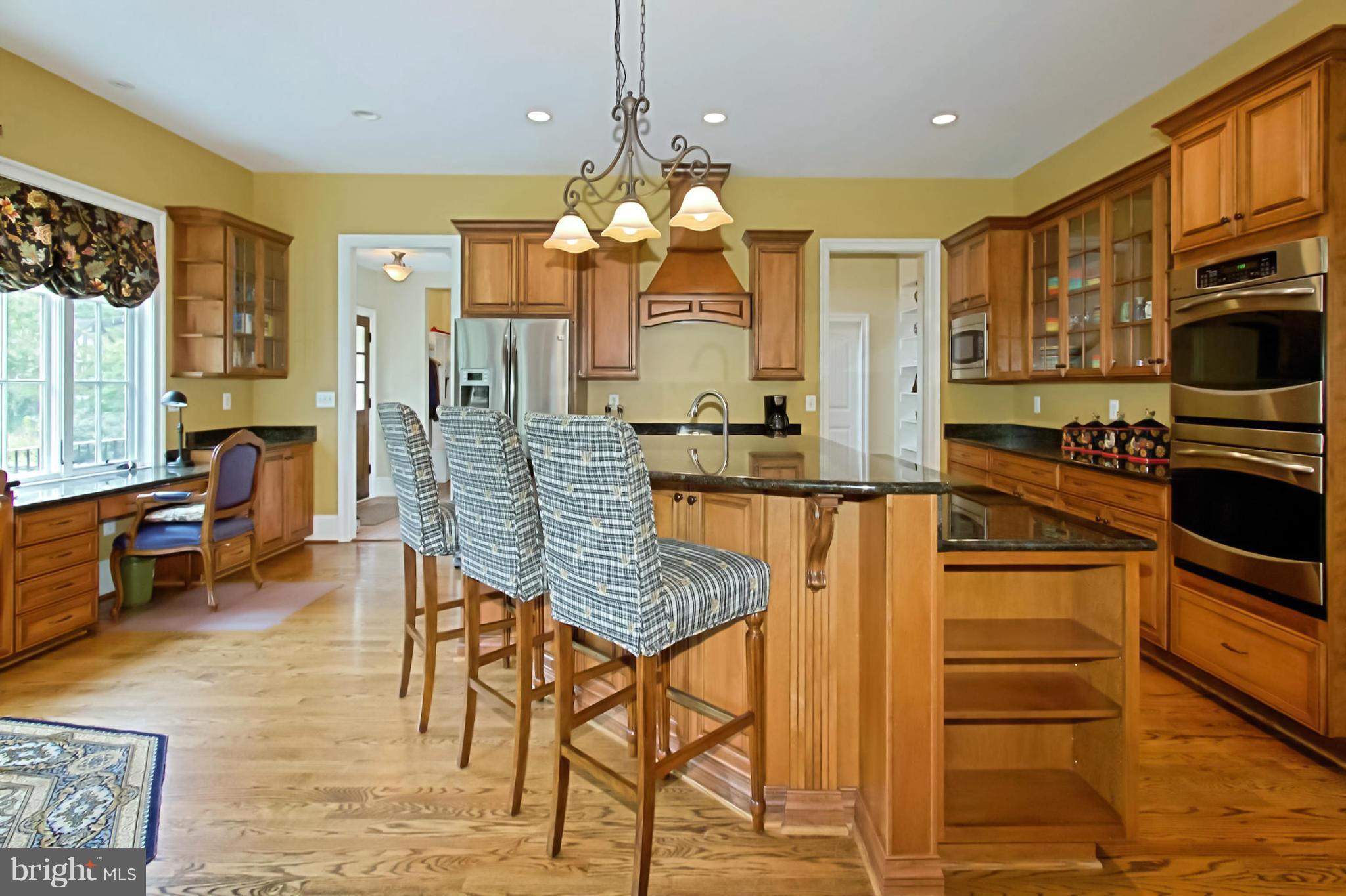 5555 Little Falls Road Arlington, VA 22207 - Photo 11 of 23 Kitchen