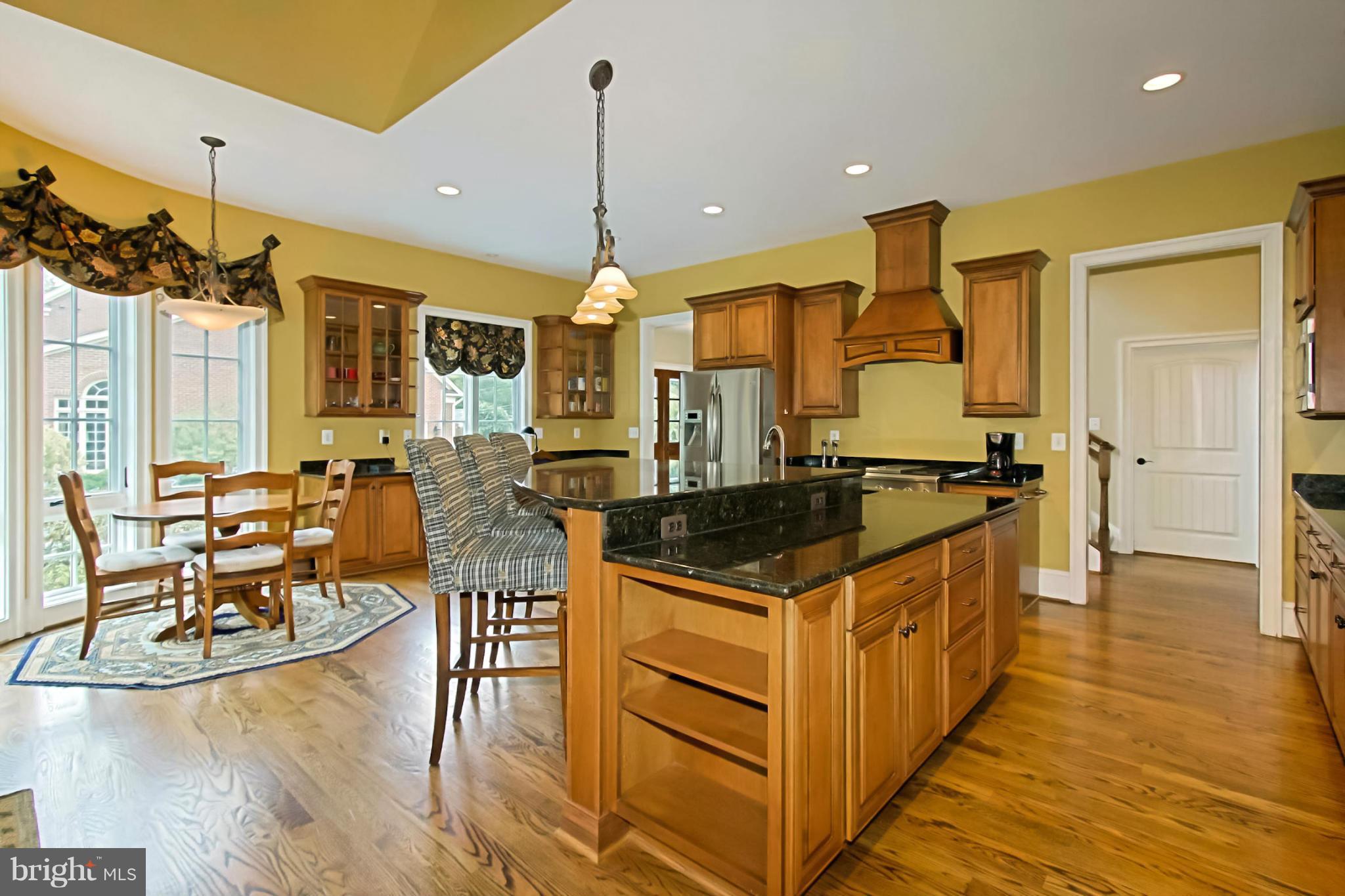 5555 Little Falls Road Arlington, VA 22207 - Photo 12 of 23 Kitchen