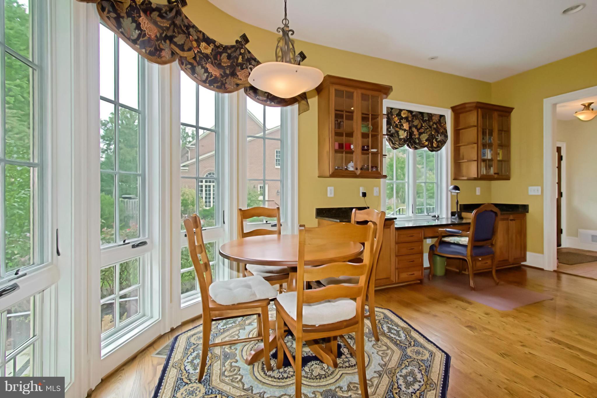 5555 Little Falls Road Arlington, VA 22207 - Photo 13 of 23 Kitchen