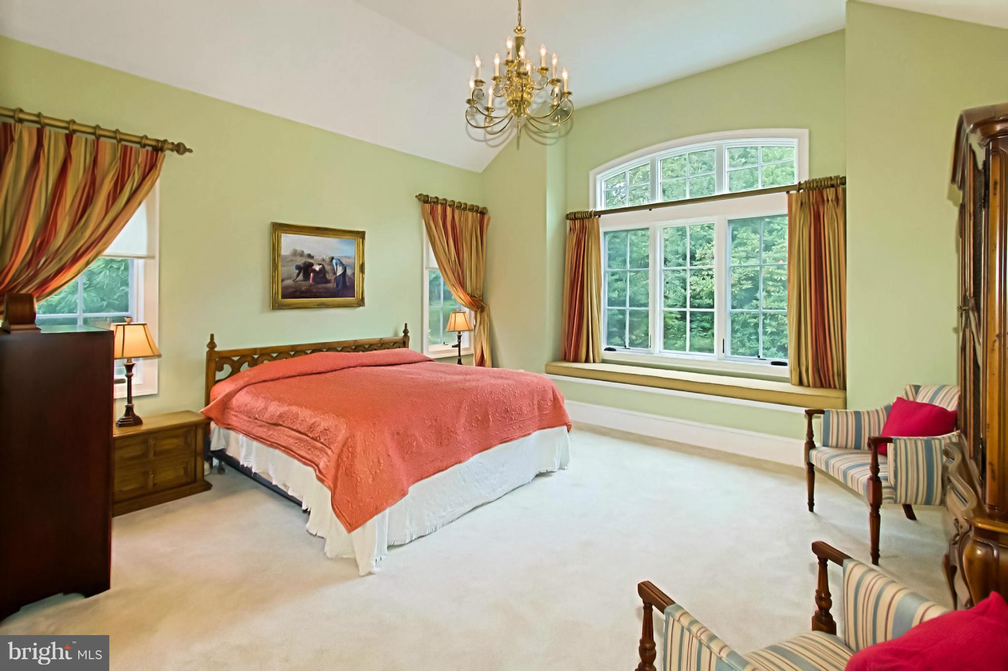 5555 Little Falls Road Arlington, VA 22207 - Photo 15 of 23 Bedroom (Master)