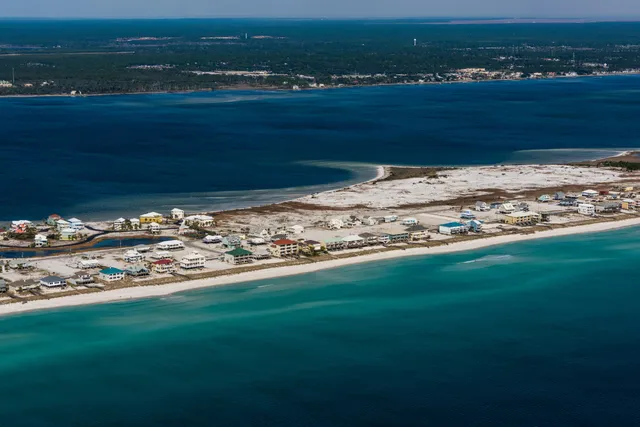 $474,900 | 8443 Gulf Boulevard, Unit F26, Navarre, FL 32566