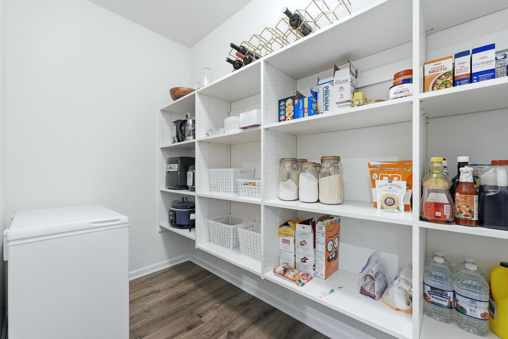 929 Meravi Cove Fort Wayne, IN 46818 - Photo 11 of 33